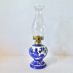 Vintage Japanese Blue Willow Oil Lamp with Ruffled Glass Chimney, Chinoiserie